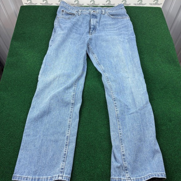 Wrangler Mens Jeans Blue Denim Size 34x29 Light Wash Comfort Fit Classic - Picture 1 of 6